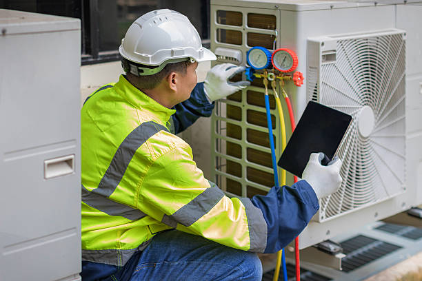 Professional Hvac technician working in Skaneateles Falls, NY